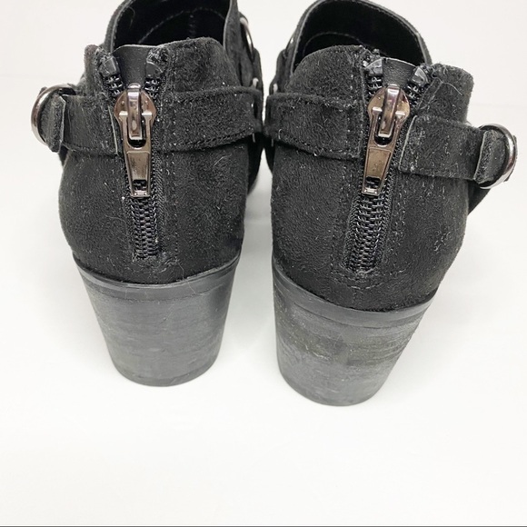 Carlos by Carlos Santana Black Vegan Suede Pointer Ankle Booties - Picture 10 of 13